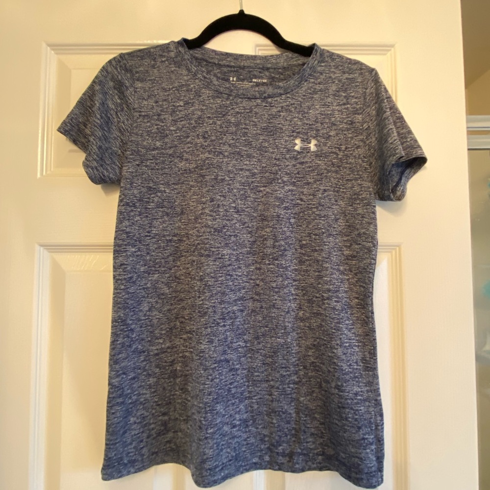 Heatgear Under Armour t-shirt.